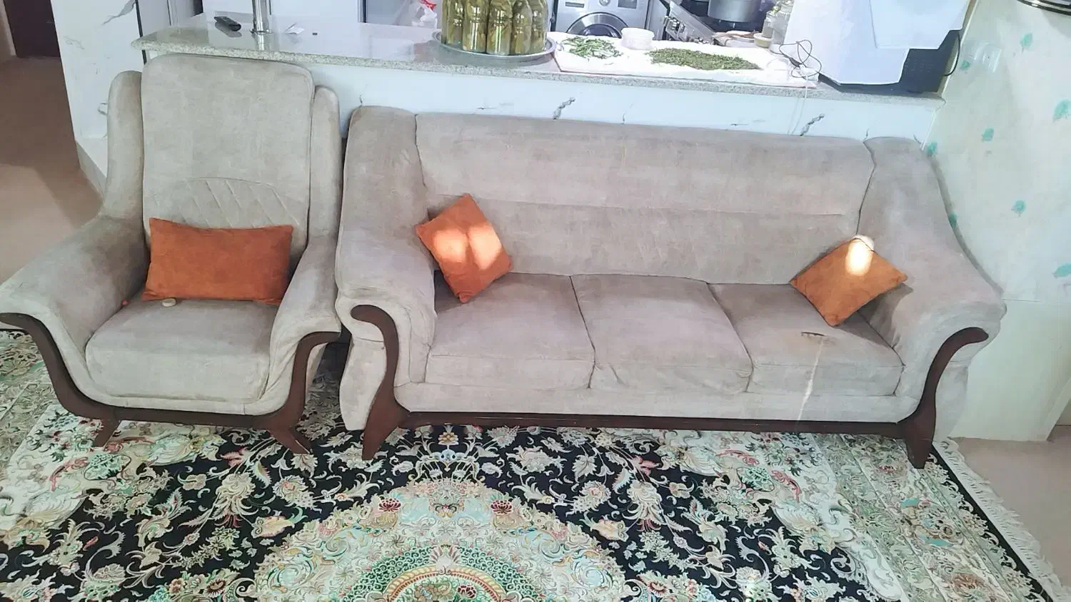 مبلمان|مبلمان خانگی و میز عسلی|جهرم, |دیوار