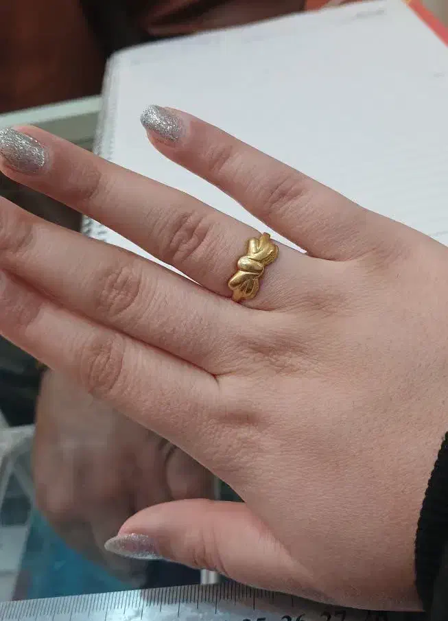 انگشتر سبک و گوشواره طلا|جواهرات|بروجرد, |دیوار