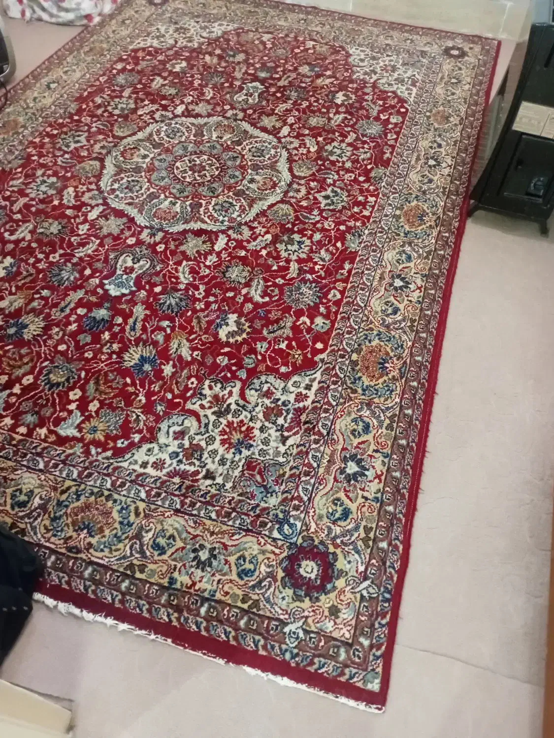 فرش وکناره دوعدد|فرش|بروجرد, |دیوار