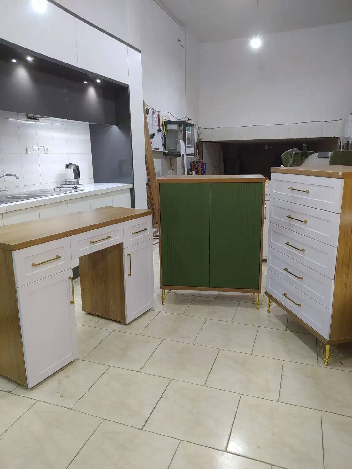 اجرا انواع طرحهای کابینت و کمد با بهترین متریال|جاکفشی، کمد، دراور|اسفراین, |دیوار