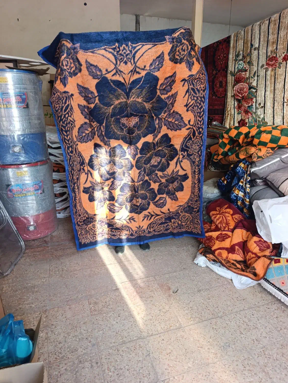 پتو. مینگ .زیر.شتری|رختخواب، بالش، پتو|خرم‌آباد, |دیوار