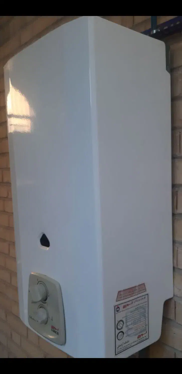 آبگرمکن دیواری لورچ ۱۶۰|آبگرمکن، پکیج، شوفاژ|فولادشهر, B6|دیوار