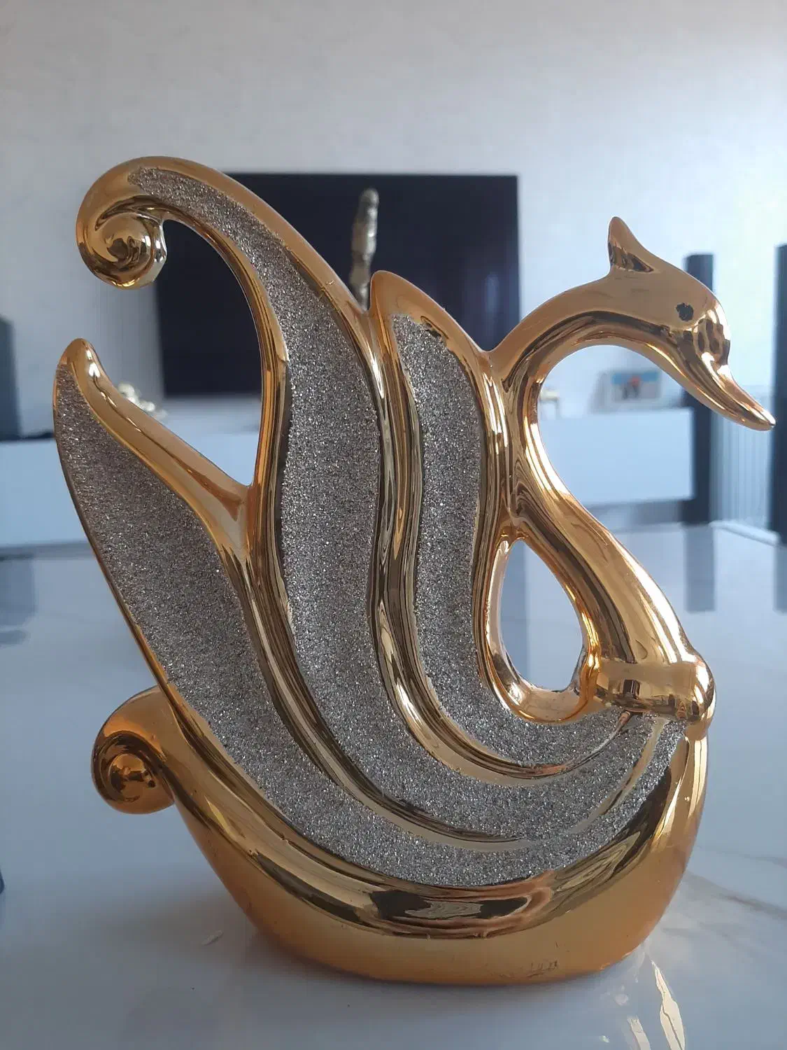 دکوری قو طلایی|مجسمه، تندیس، ماکت|همدان, |دیوار