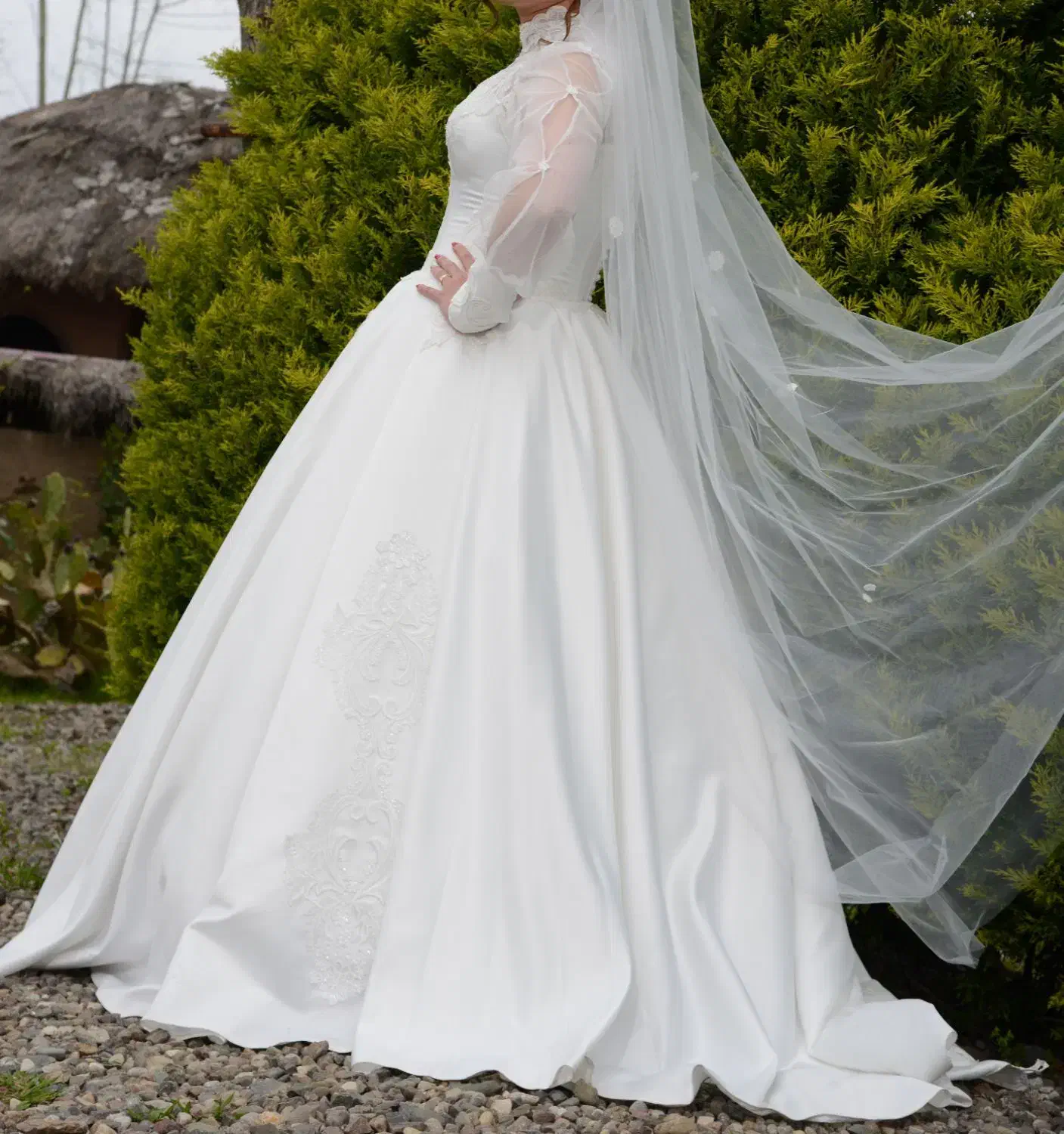 فروش لباس عروس|لباس|رشت, معلولین|دیوار