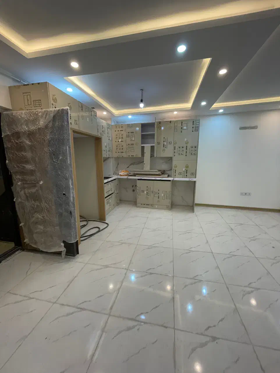 ۶۸ متری نوساز / بلوار مطهری / پارکینگ / نوساز|فروش آپارتمان|آستانه اشرفیه, |دیوار