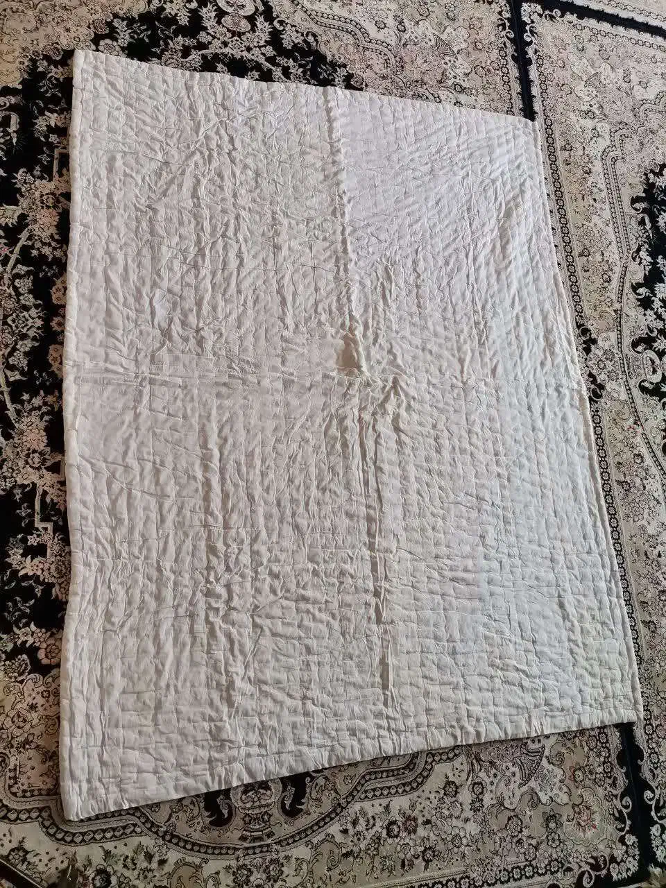 لحاف|رختخواب، بالش، پتو|شیراز, رکن‌آباد|دیوار