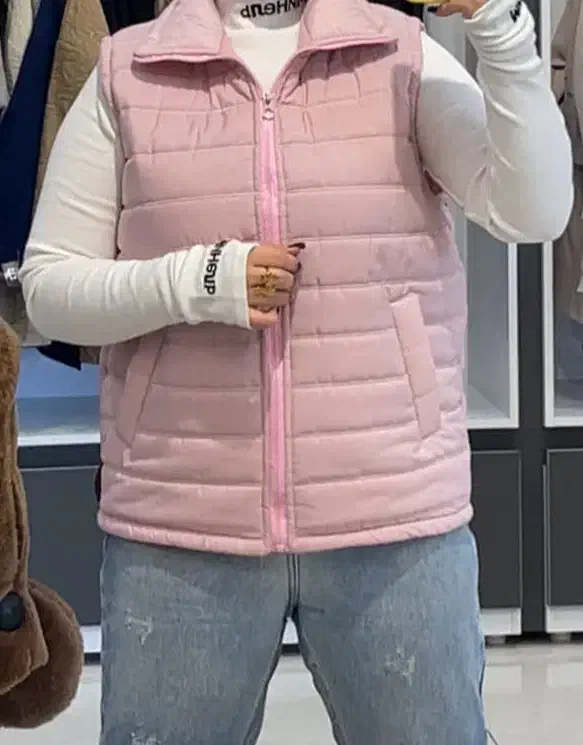 پافر رنگی آستردار|لباس|کاشان, پا نخل|دیوار