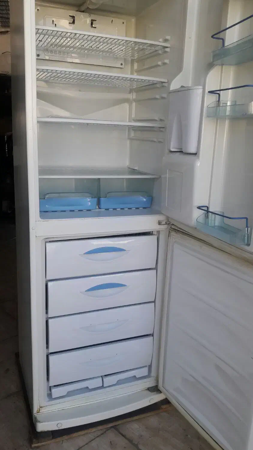 یخچال فریزر برفاب رنگ کوره عا لی۶ملیون|یخچال و فریزر|کرمانشاه, |دیوار