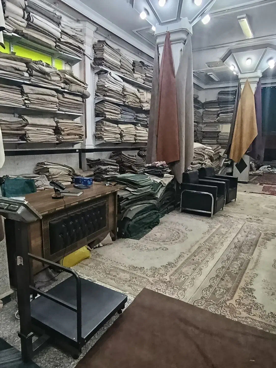 حراج هزاران متر پارچه به صورت کیلویی|لباس|زاهدان, |دیوار