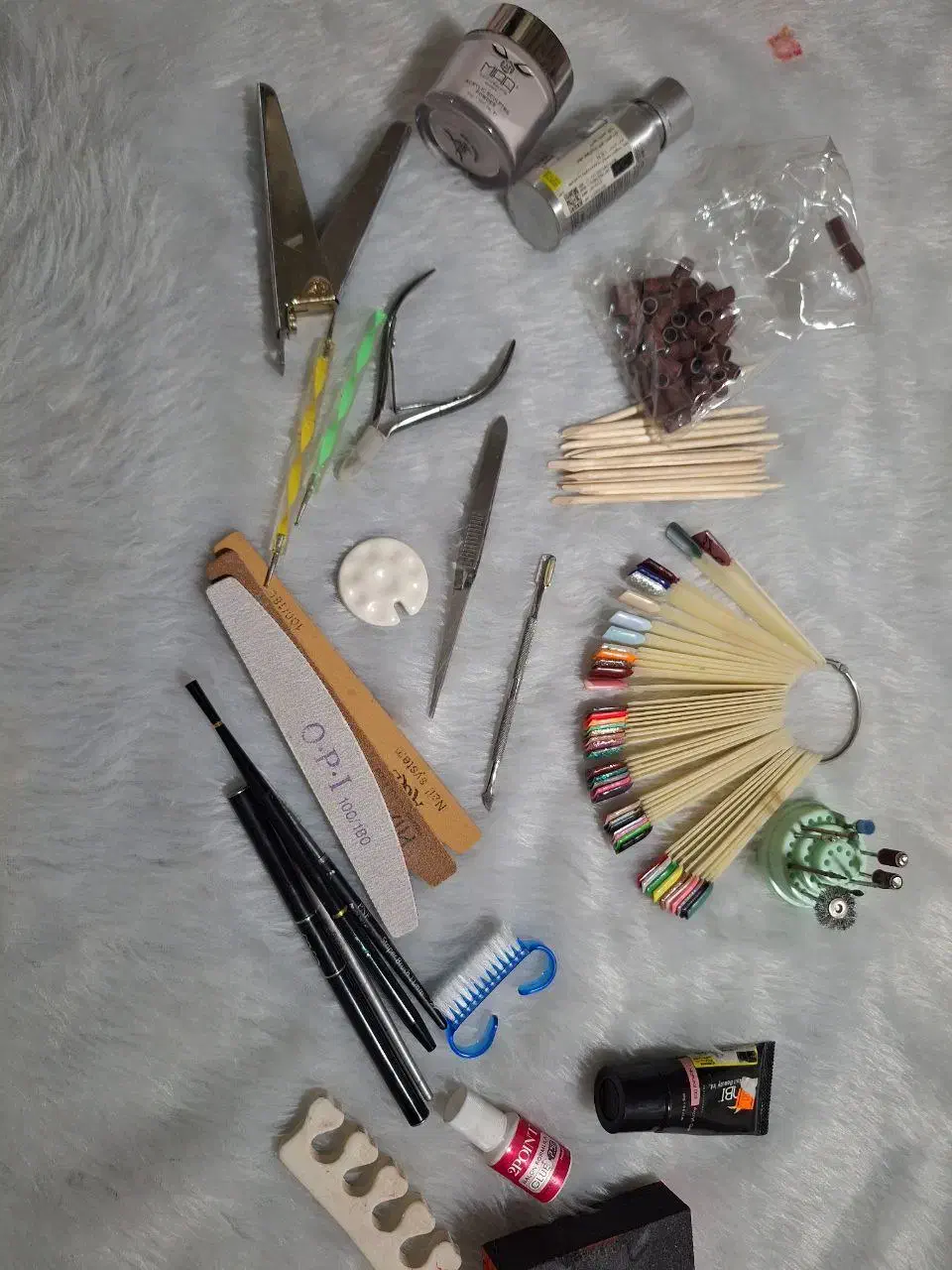 لوازم  ناخن|آرایشگاه و سالن‌های زیبایی|عنبرآباد, |دیوار