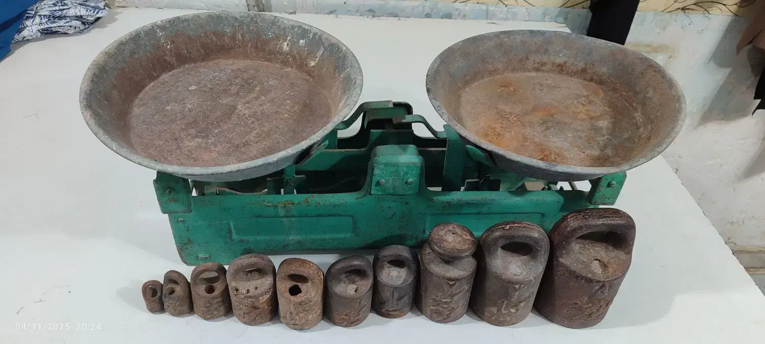 ترازوقدیمی فروشی|کلکسیون اشیاء عتیقه|سبزوار, امیر کبیر|دیوار