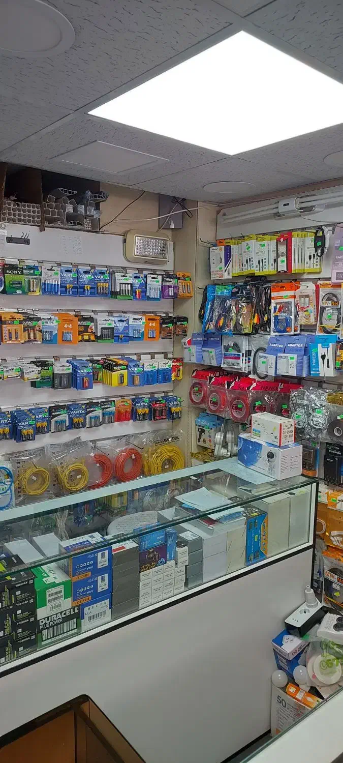 فروشنده الکتریکی مسلط با روابط عمومی قوی|استخدام خدمات فروشگاه و رستوران|تهران, پرواز|دیوار