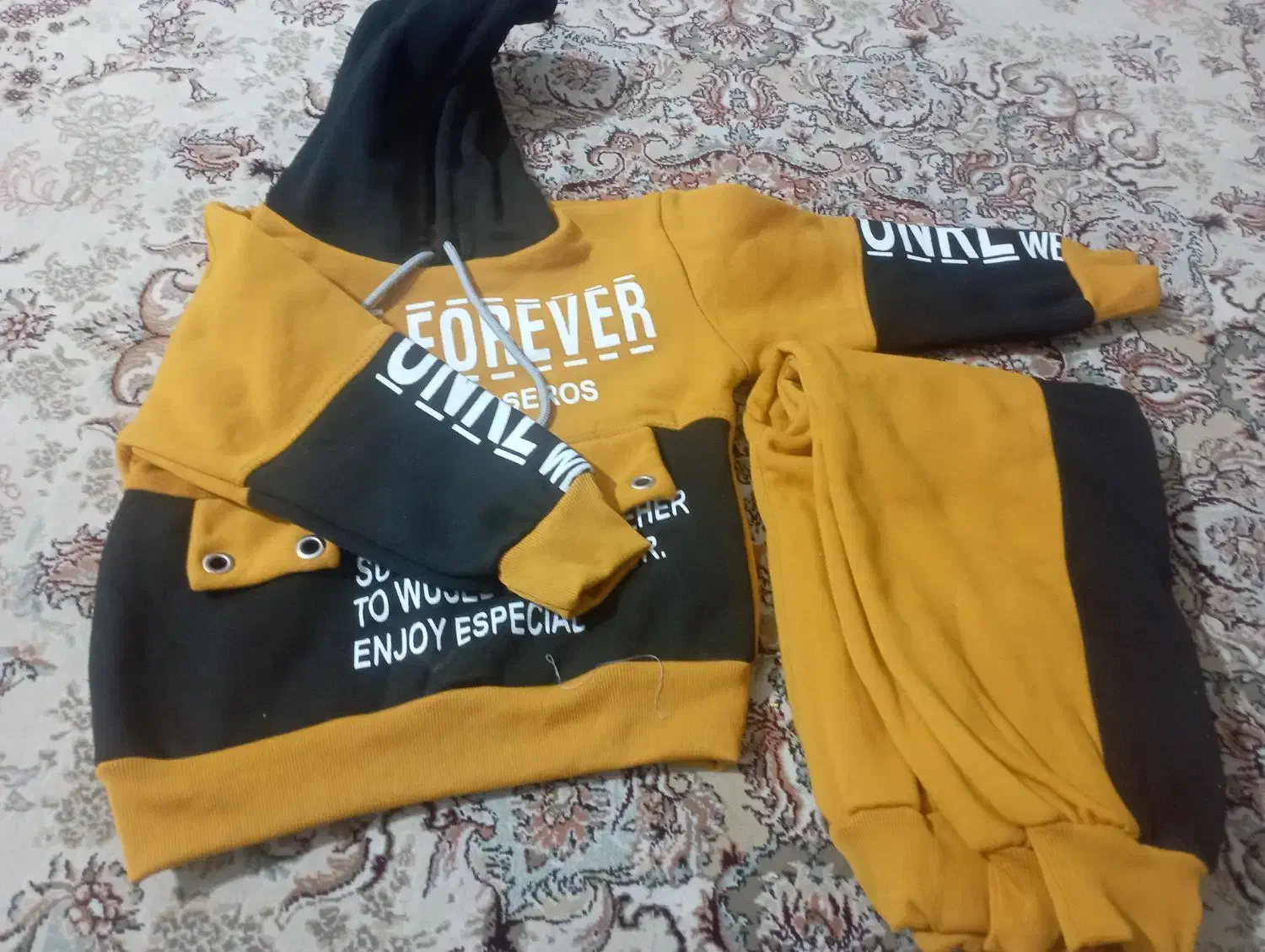 لباس بچگانه|کفش و لباس بچه|پاکدشت, پاکدشت (مامازند)|دیوار