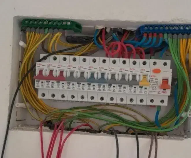 برق کار حرفه ای ساختمان|خدمات پیشه و مهارت|گرگان, |دیوار