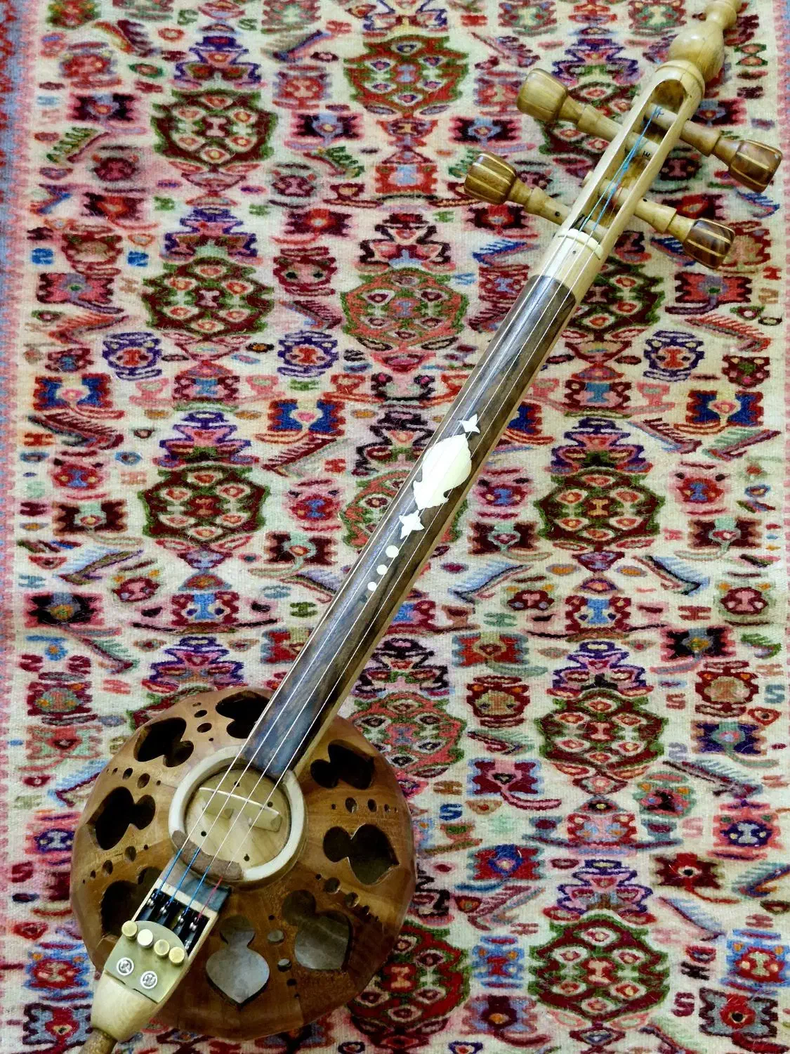 کمانچه برگرفته از شاه کمان|سازهای سنتی|تهران, شمس‌آباد|دیوار