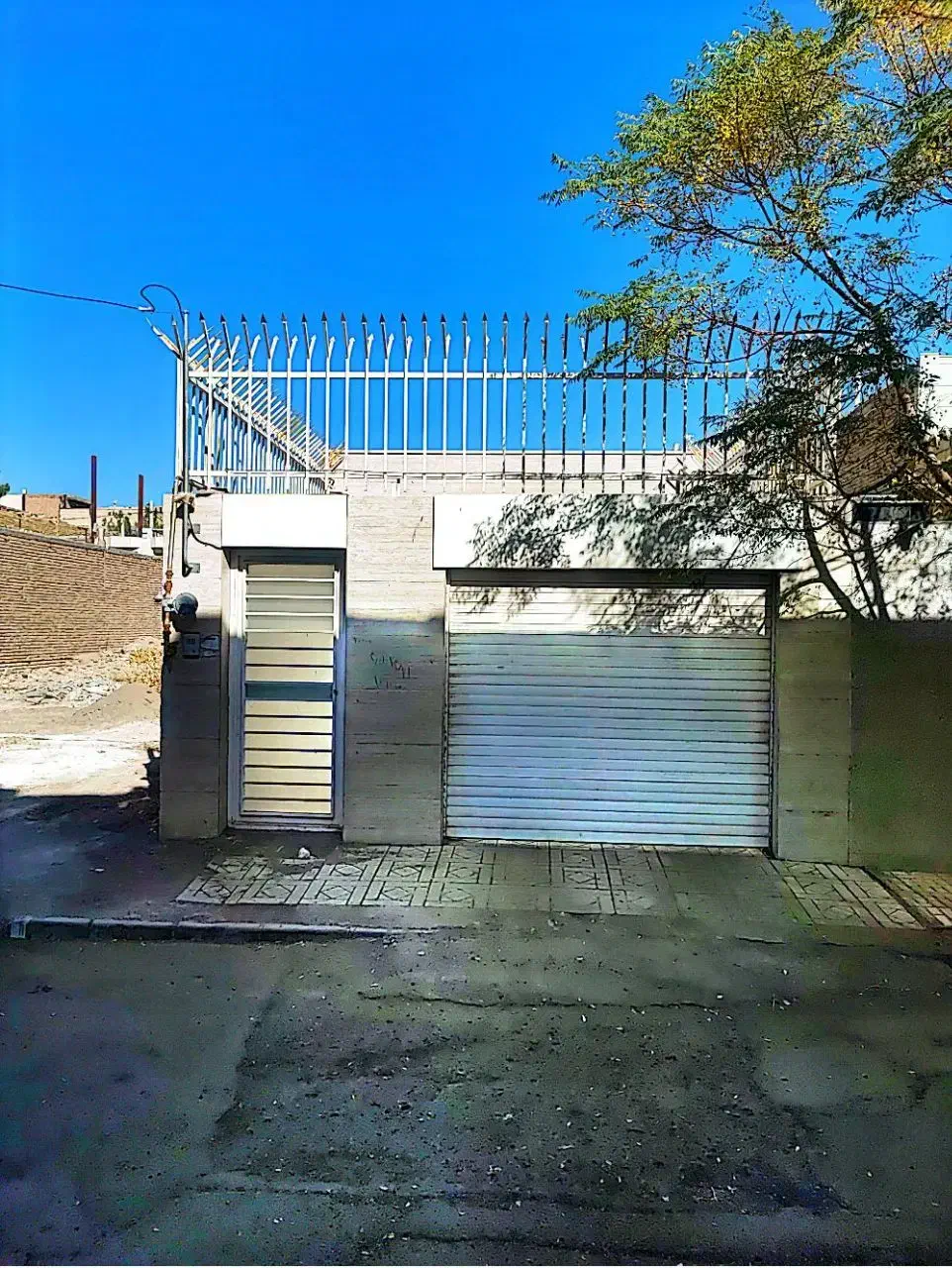 فروش منزل۱۲۰متری سه دانگی در بلوک یک توحید شهر|فروش خانه و ویلا|سبزوار, توحیدشهر|دیوار