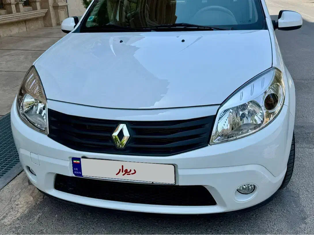 ساندرو اتومات|خودرو سواری و وانت|خمینی‌شهر, |دیوار
