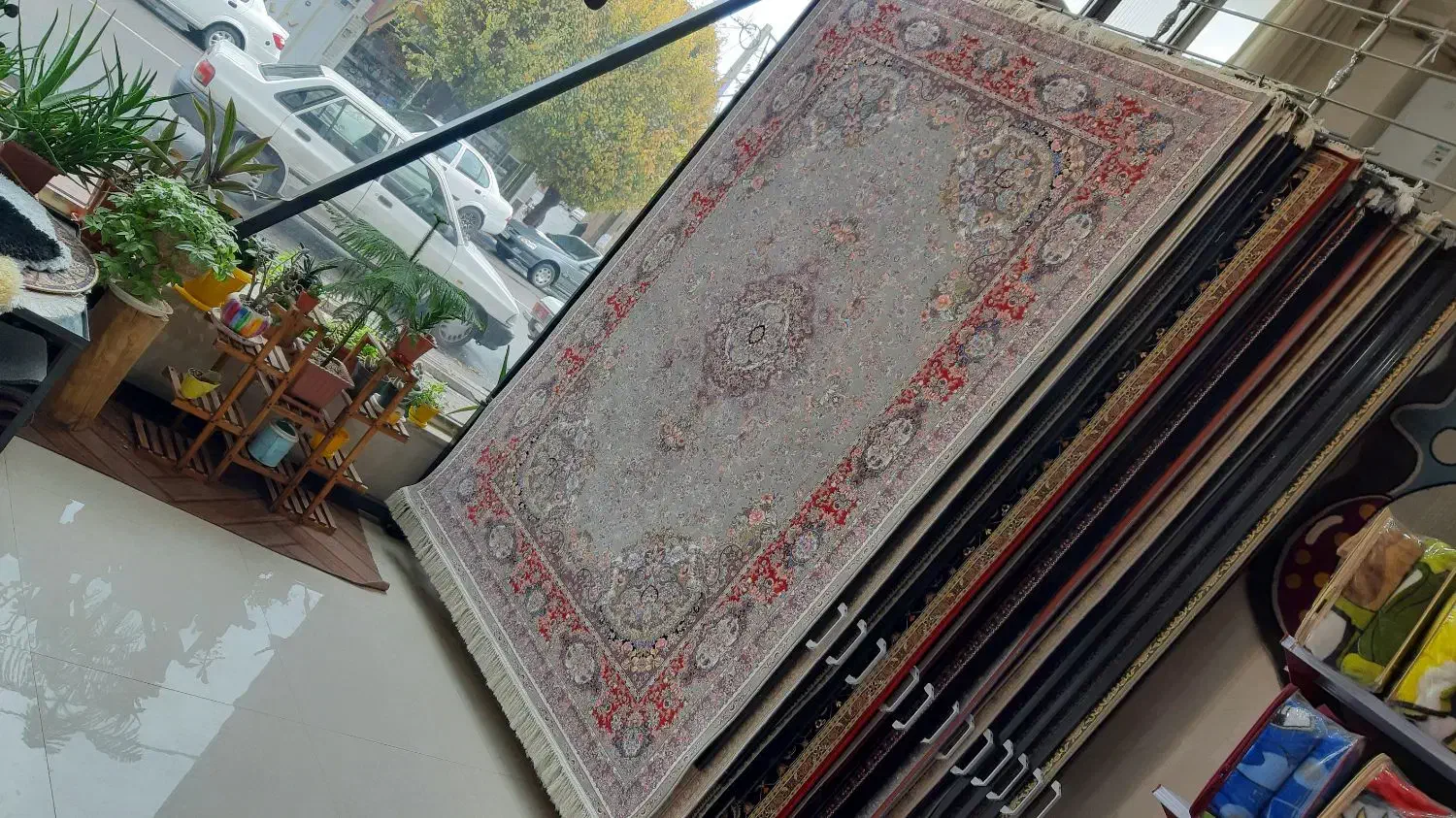 رگال فرش ۱۲ برگ|فروشگاه و مغازه|صوفیان, |دیوار