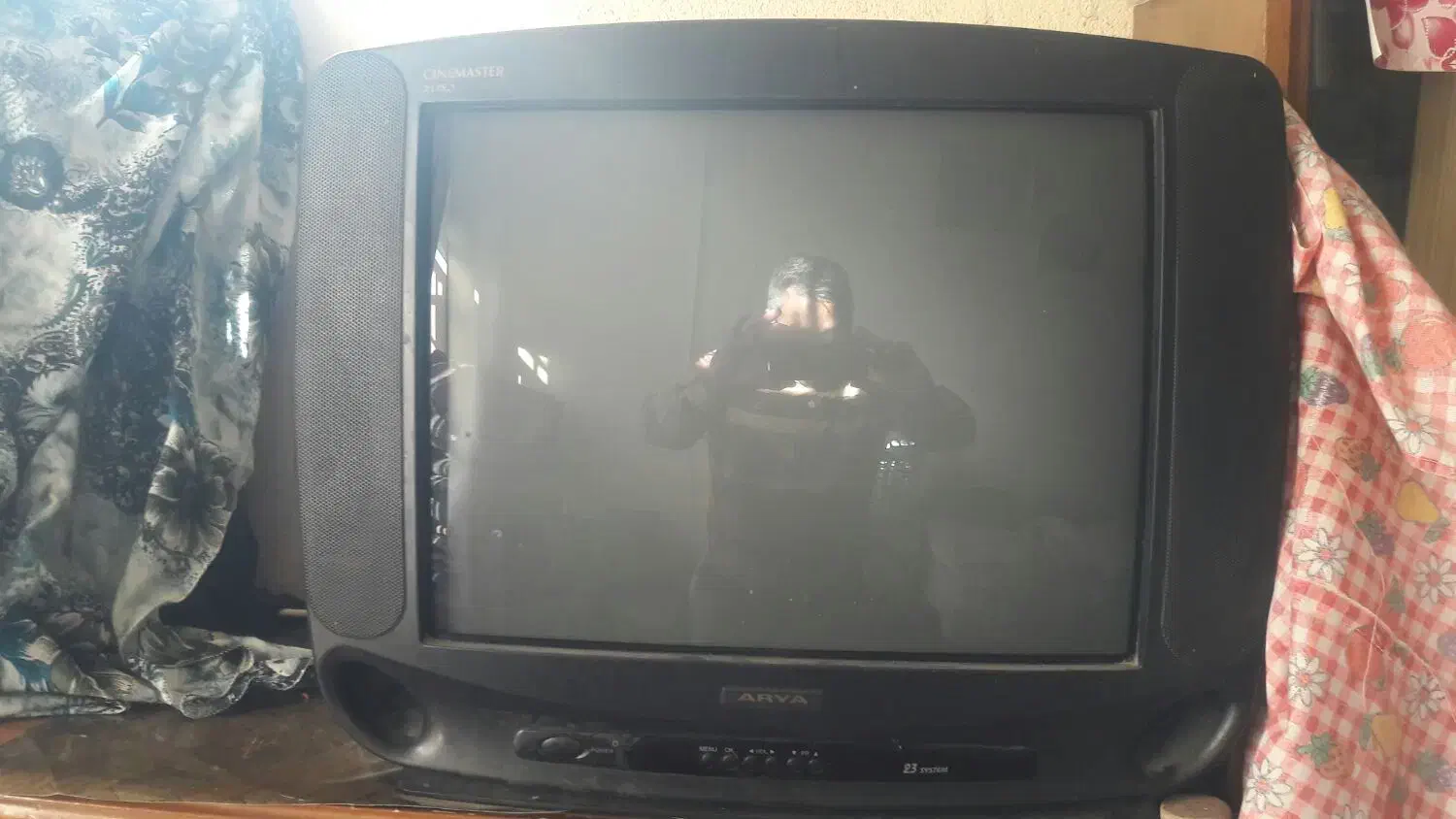 تلویزیون سالم بهمراه گیرنده دیجیتال ایکس ویژن|تلویزیون و پروژکتور|کرمان, |دیوار