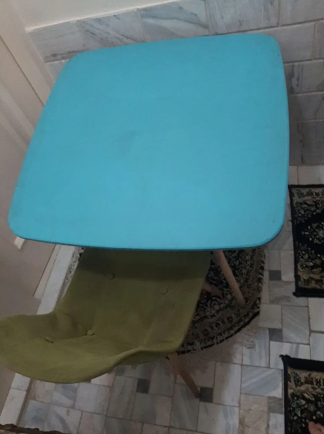 تعدادی میز و صندلی مناسب فست فود|میز و صندلی غذاخوری|قم, بنیاد|دیوار