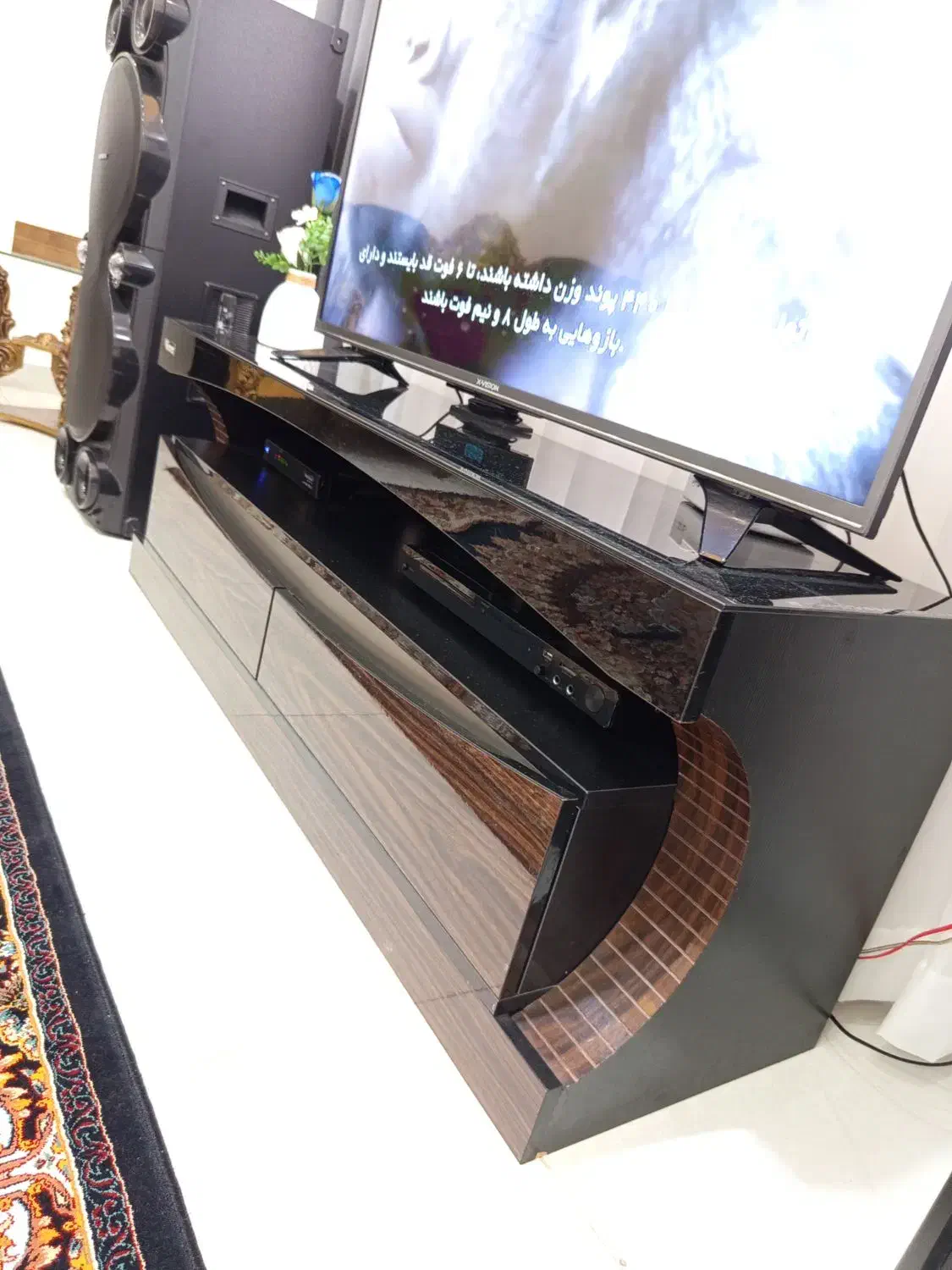 میز تی وی|میز تلویزیون|رشت, حمیدیان|دیوار