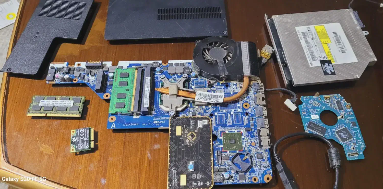 قطعات لپتاپ hp در حد نو|قطعات و لوازم جانبی رایانه|بندر گناوه, |دیوار