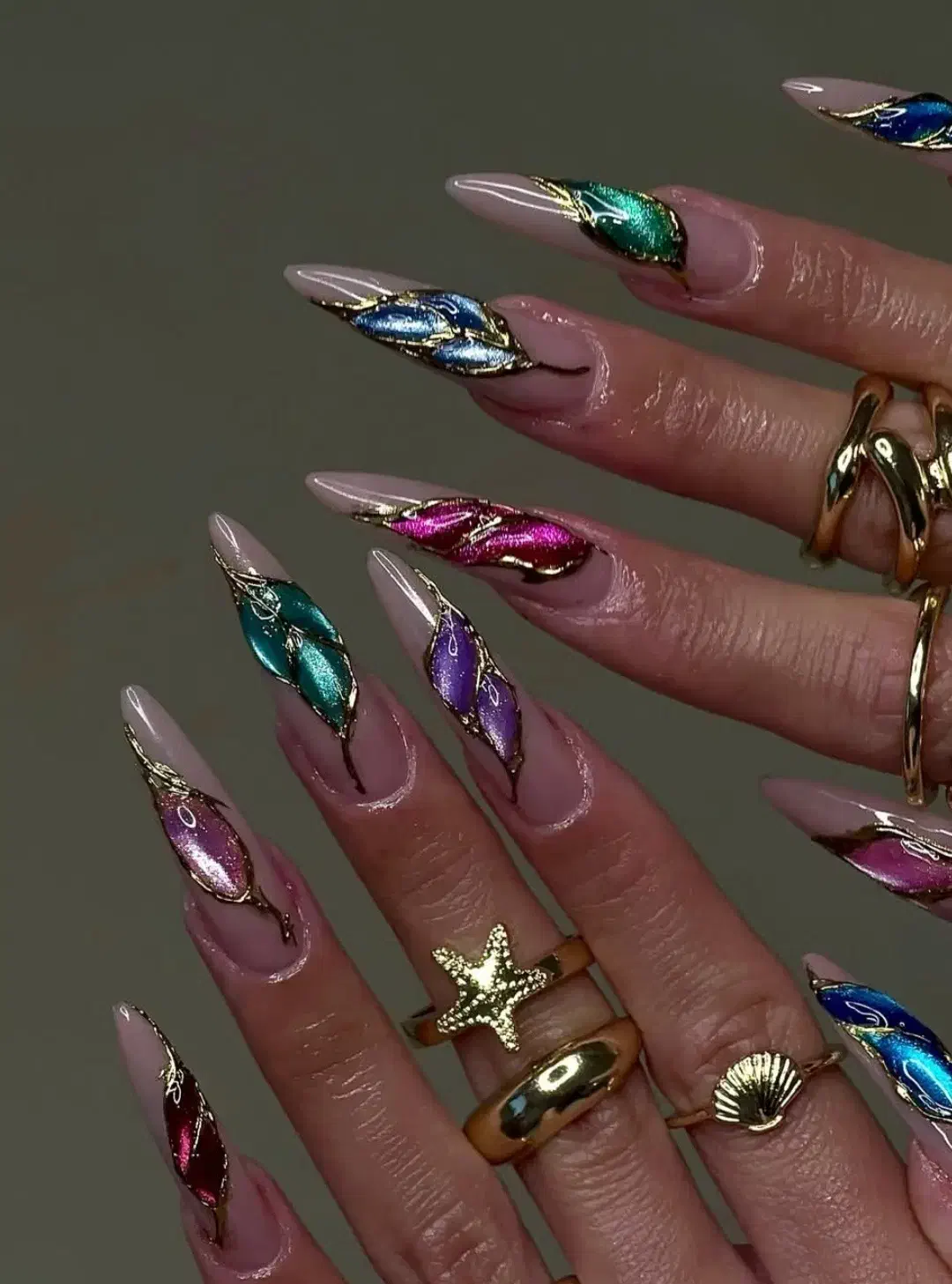 ترمیم ناخن ۱۱۰کاشت۱۵۰پدیکور۲۰۰لمینت۱۲۰طراحی از۱۰|خدمات آرایشگری و زیبایی|کرج, گوهردشت|دیوار