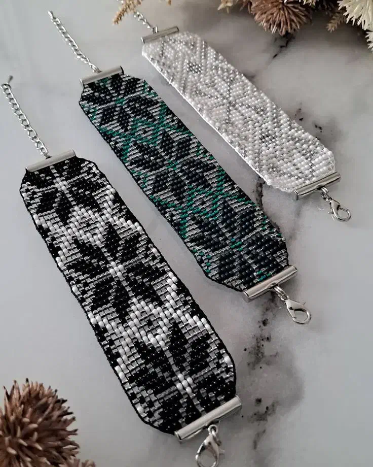 دستبند مهره‌ای دست‌ساز با طرح‌های خاص و سنتی|جواهرات|تهران, شیخ هادی|دیوار