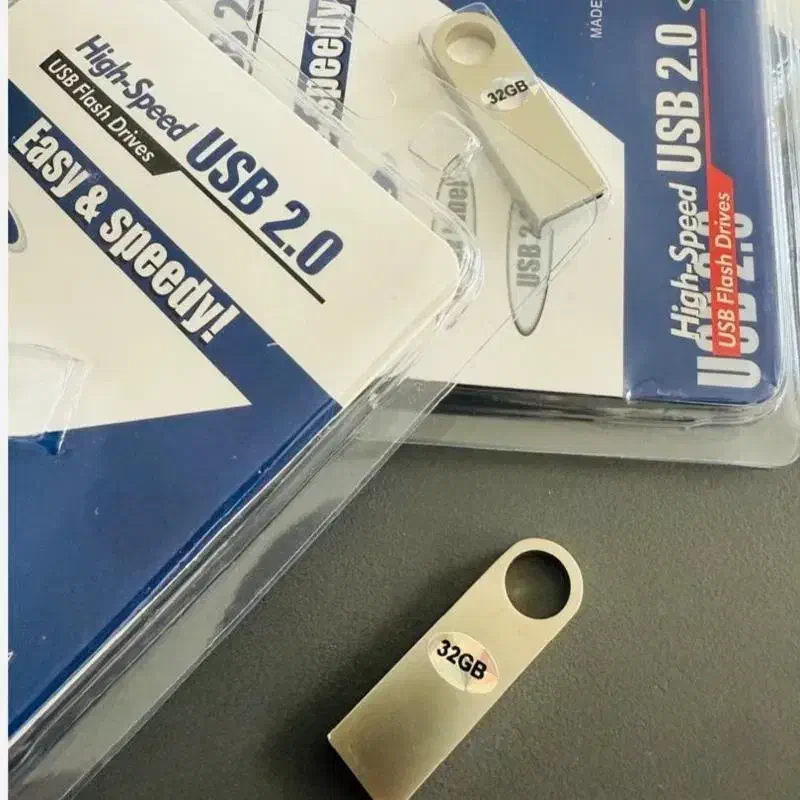 فلش 32 گیگ|قطعات و لوازم جانبی رایانه|قم, انسجام|دیوار