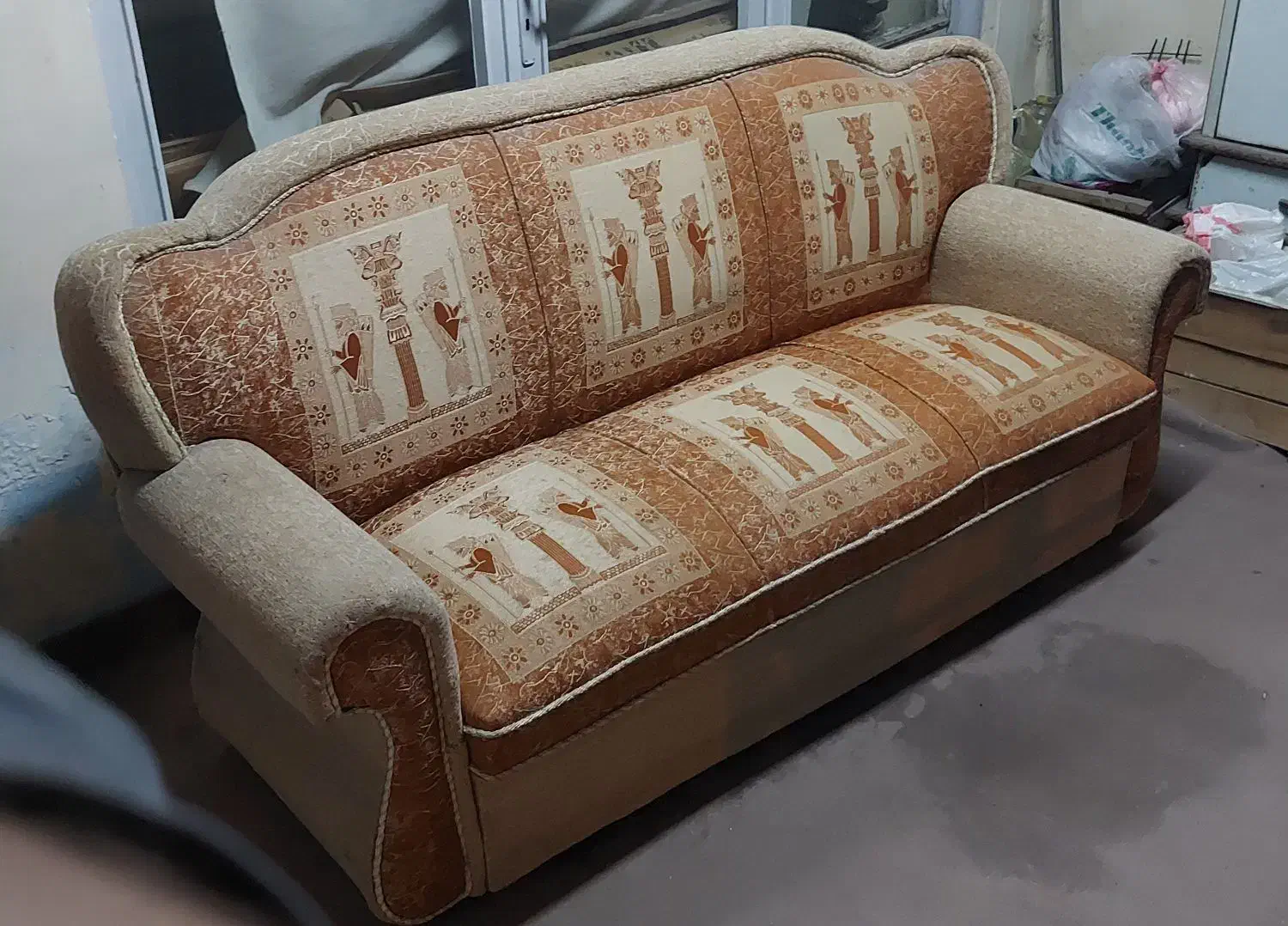 مبل ۷ نفره|مبلمان خانگی و میز عسلی|رشت, رودبارتان|دیوار