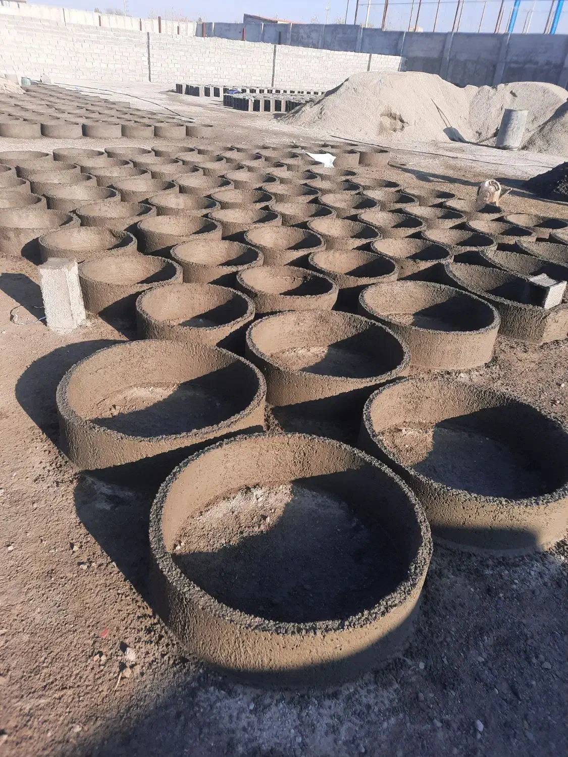 بلوک سیمانی و قطعات بتنی در تمام سایز های موجود|مصالح و تجهیزات ساختمان|شهریار, شهرک شاهد|دیوار