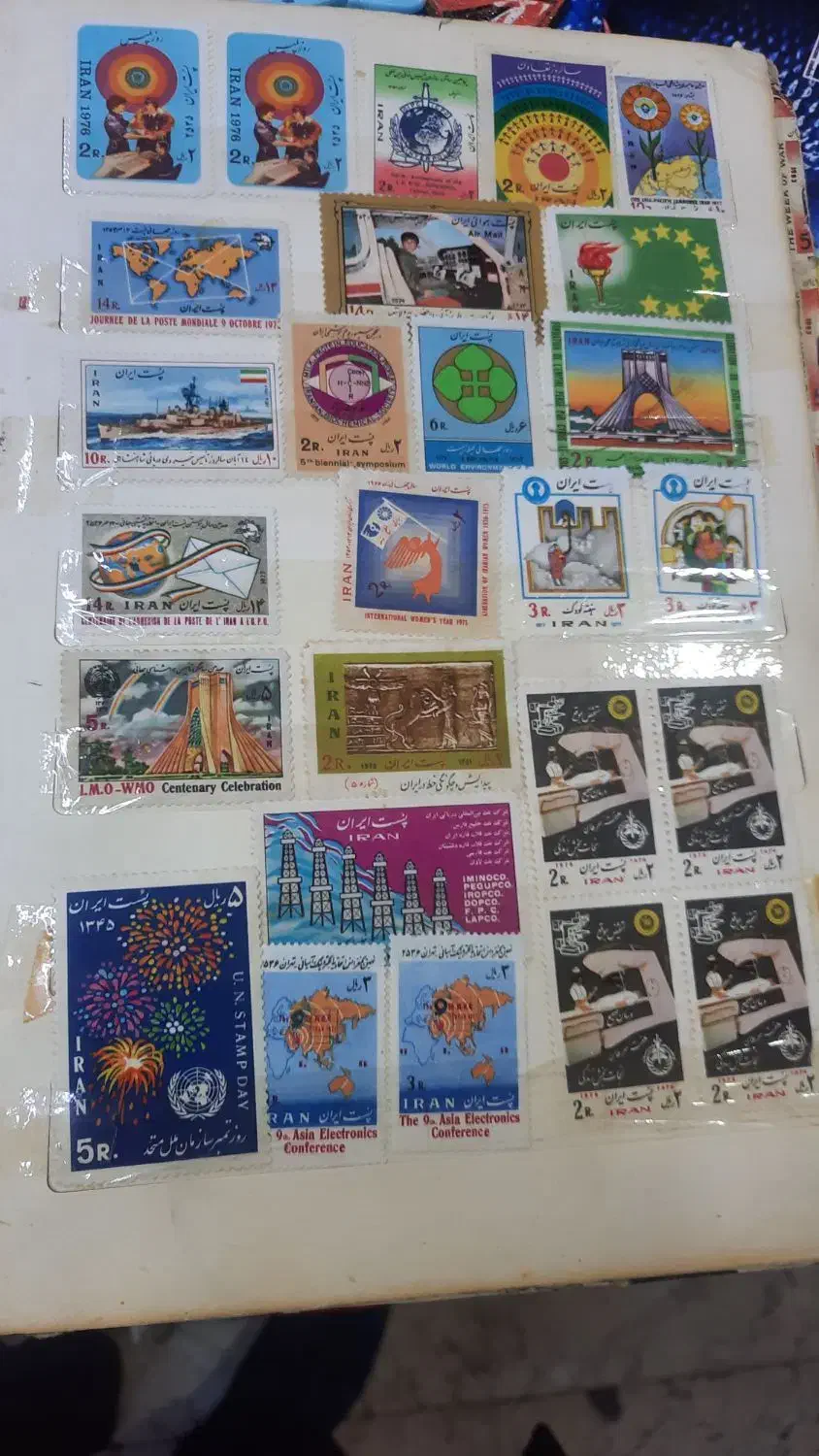 البوم تمبرقدیم وجدید|کلکسیون سکه، تمبر، اسکناس|تهران, چهارصد دستگاه|دیوار