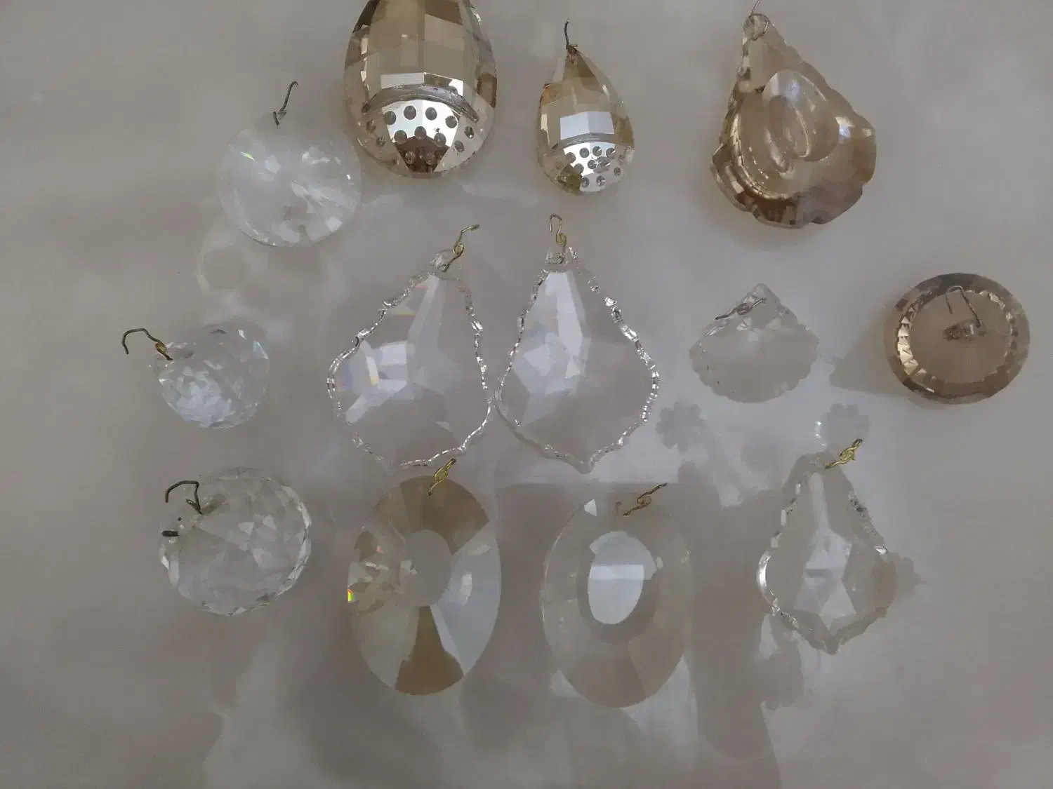 گوی ونگین|لوستر و چراغ آویز|ساری, |دیوار