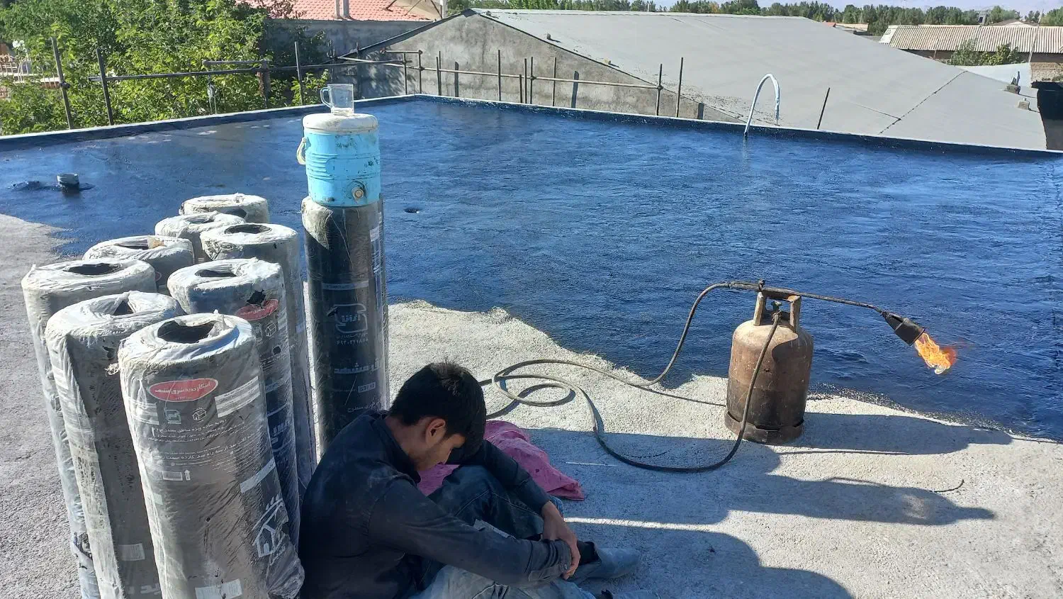 نصب ایزوگام شرق لکه گیری ایزوگام باضمانت نامه کتبی|خدمات پیشه و مهارت|مشهد, جاهد شهر|دیوار