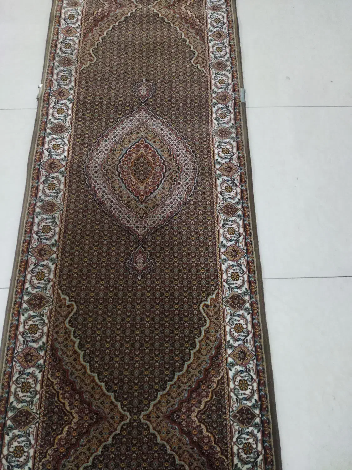 یک جفت فرش  ۶متری ۷۰۰شانه ویک کناره ریزه ماهی|فرش|اردبیل, |دیوار