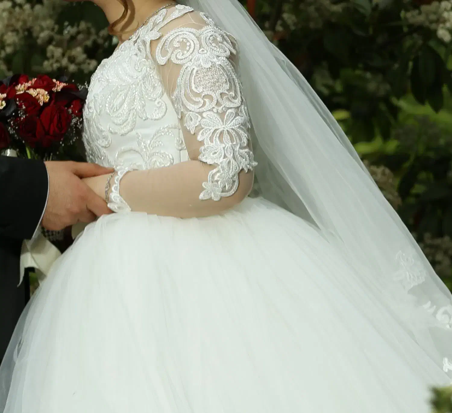 لباس عروس|لباس|رشت, فلسطین|دیوار