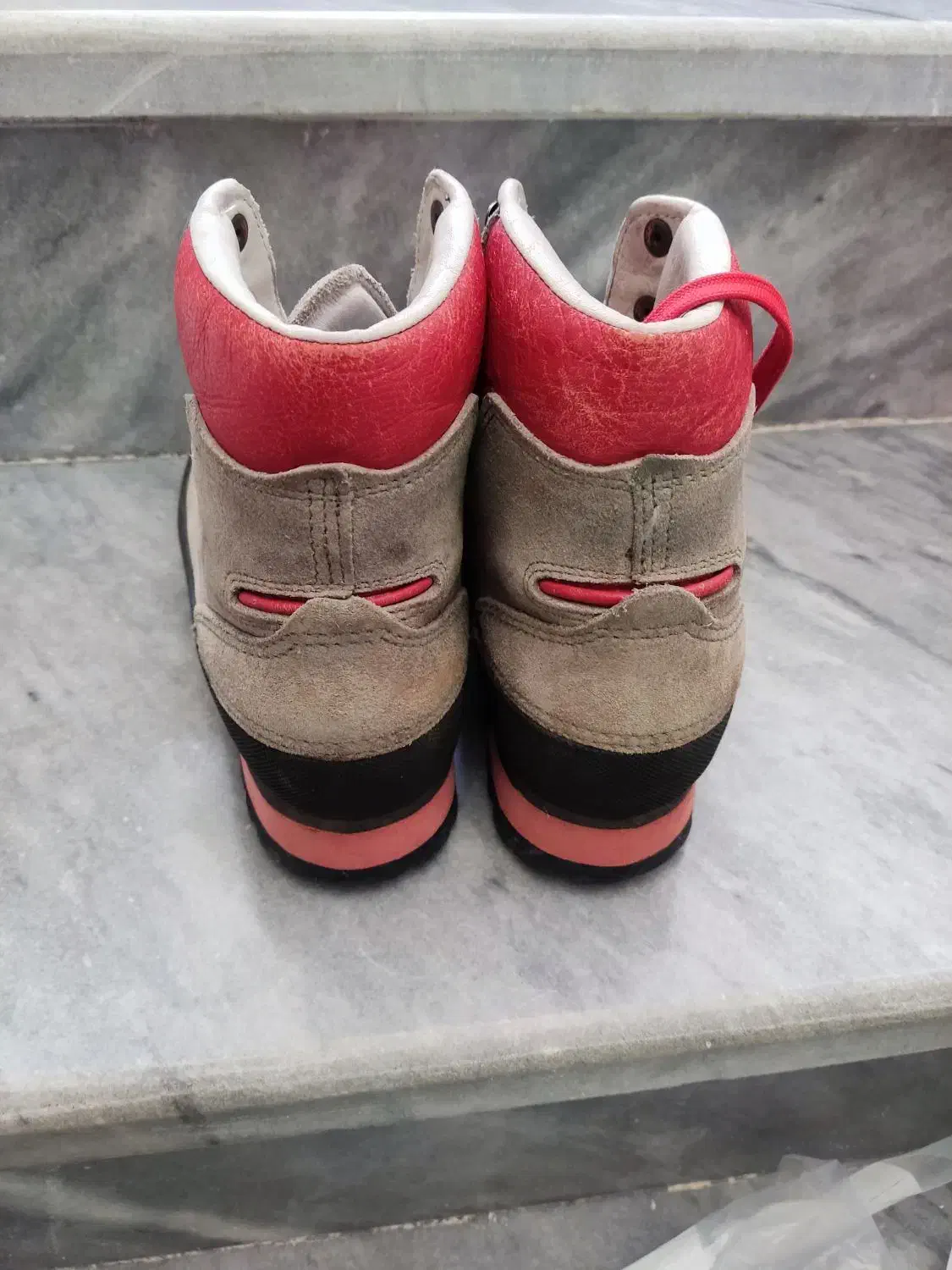 کفش زمستانی کوهنوردی|کیف، کفش، کمربند|میاندوآب, |دیوار