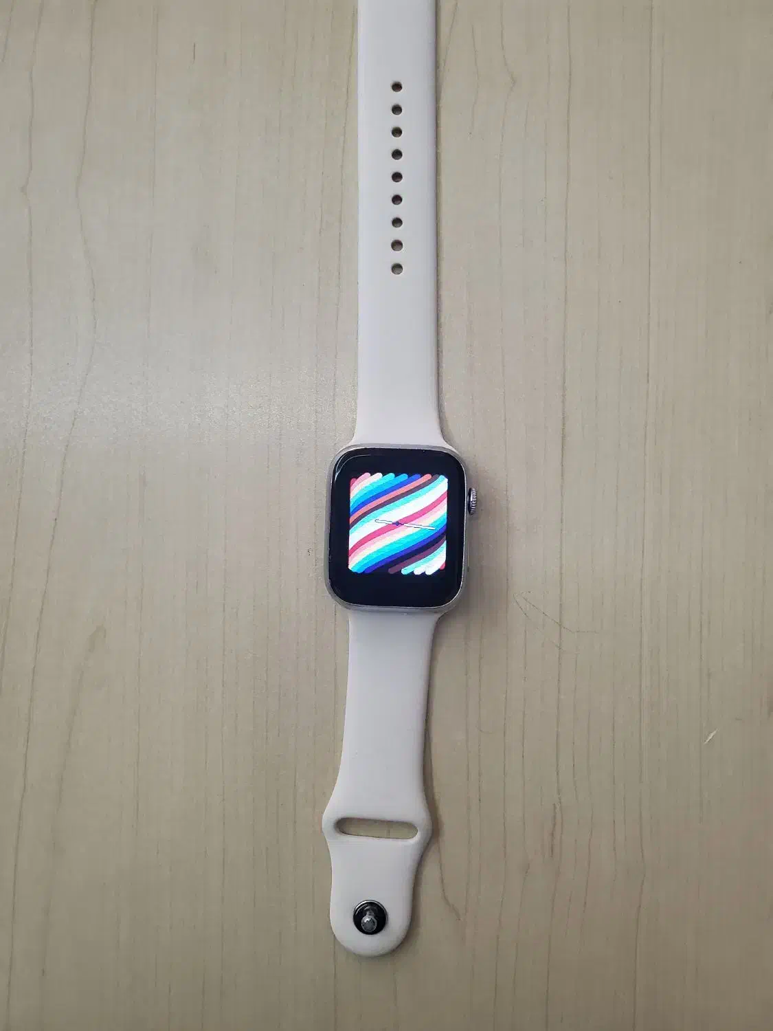 ساعت|ساعت|قم, باغ کرباسی|دیوار