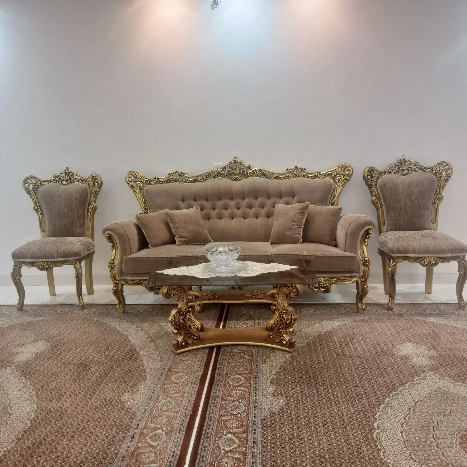 مبل سلطنتی|مبلمان خانگی و میز عسلی|اردبیل, |دیوار