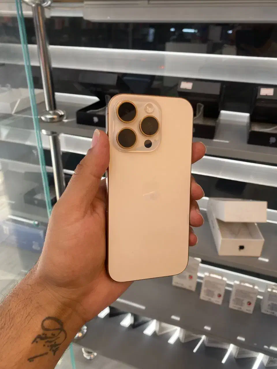 16pro iphone|موبایل|مشهد, احمدآباد|دیوار