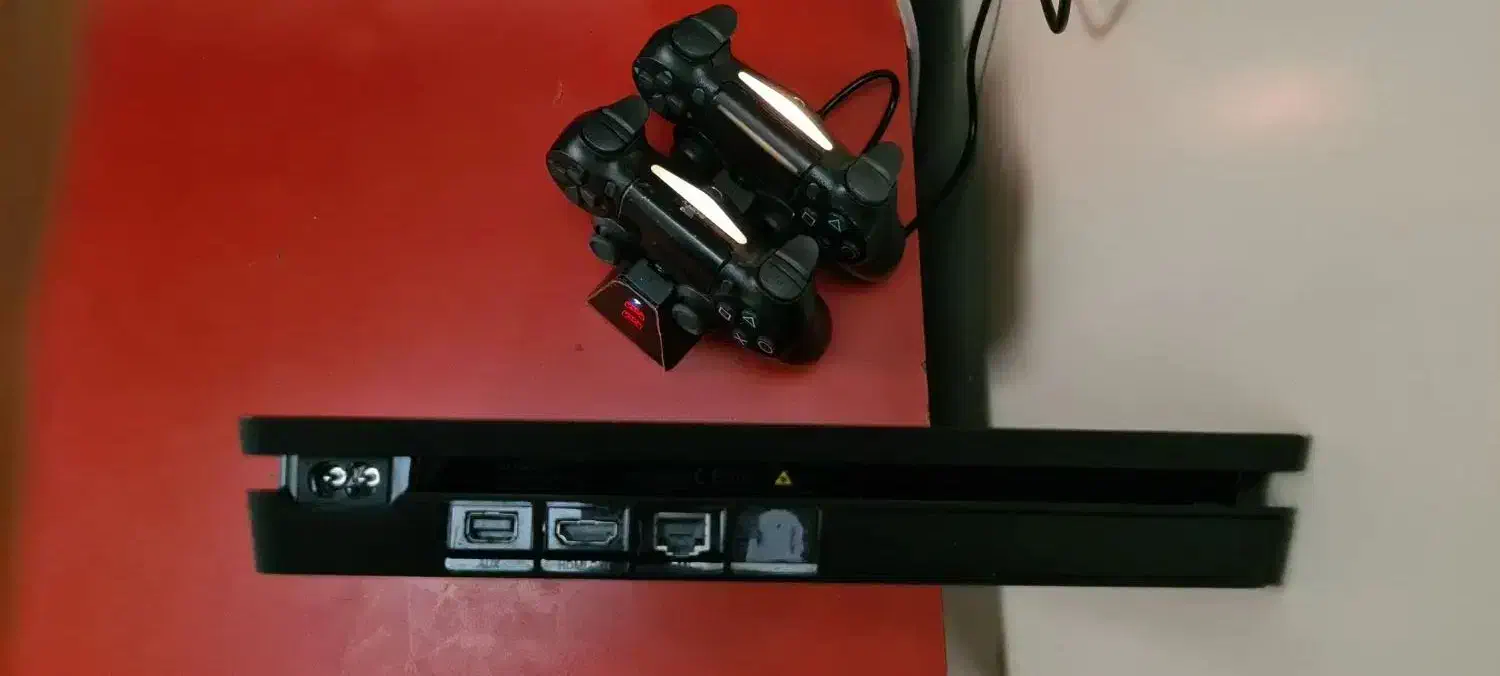 فروش دستگاه PS4 اسلیم کپی خور|کنسول، بازی ویدئویی و آنلاین|خمینی‌شهر, |دیوار