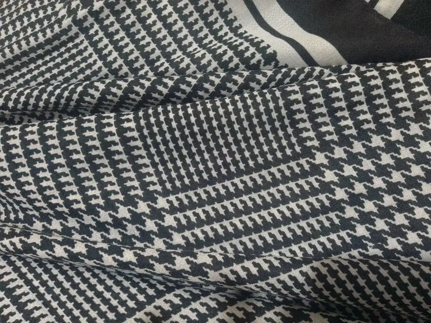 روسری قواره بزرگ|لباس|تهران, شهرک ولیعصر شمالی|دیوار