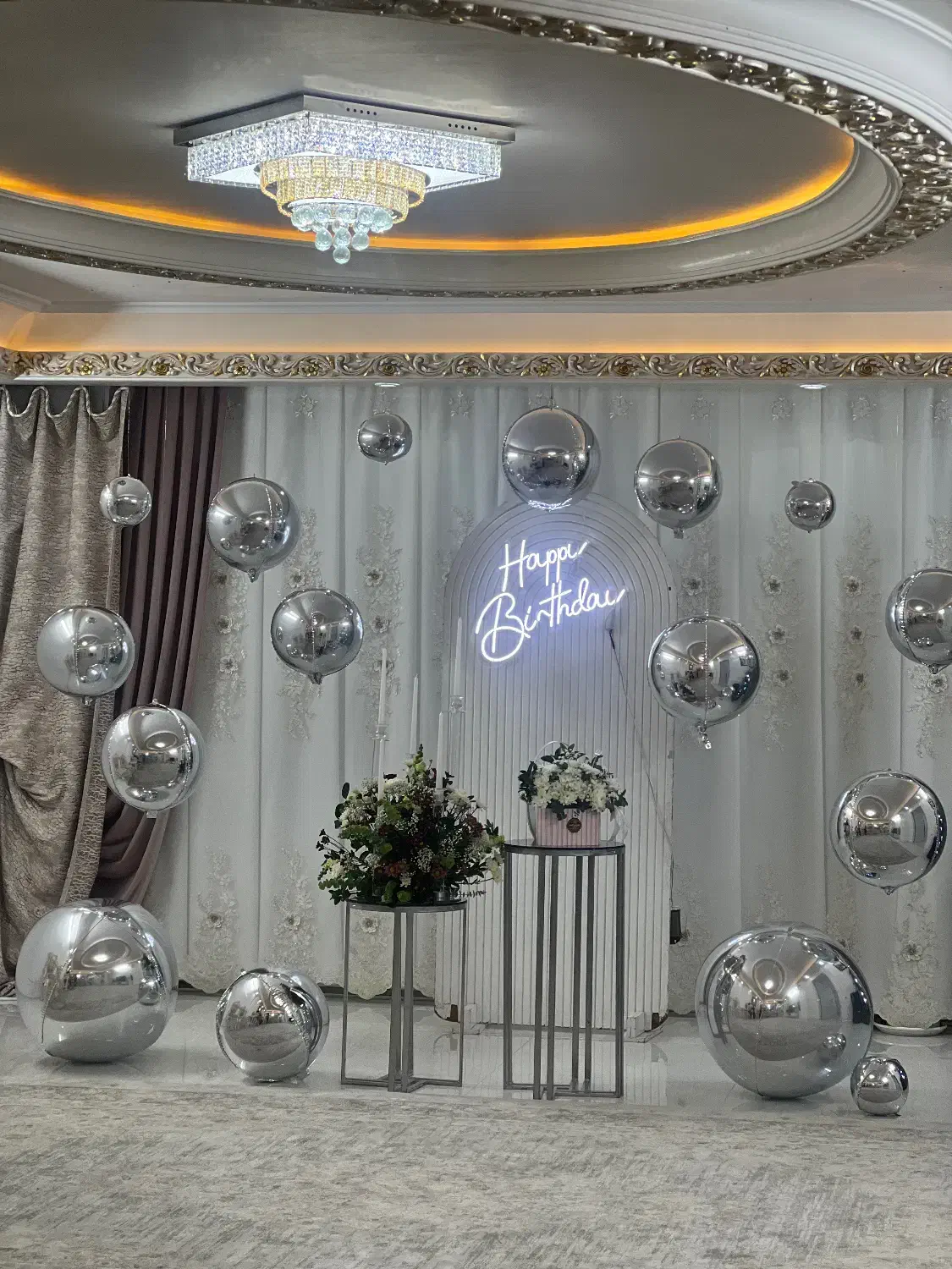 بادکنک تولد|اسباب‌‌بازی|برخوار, |دیوار