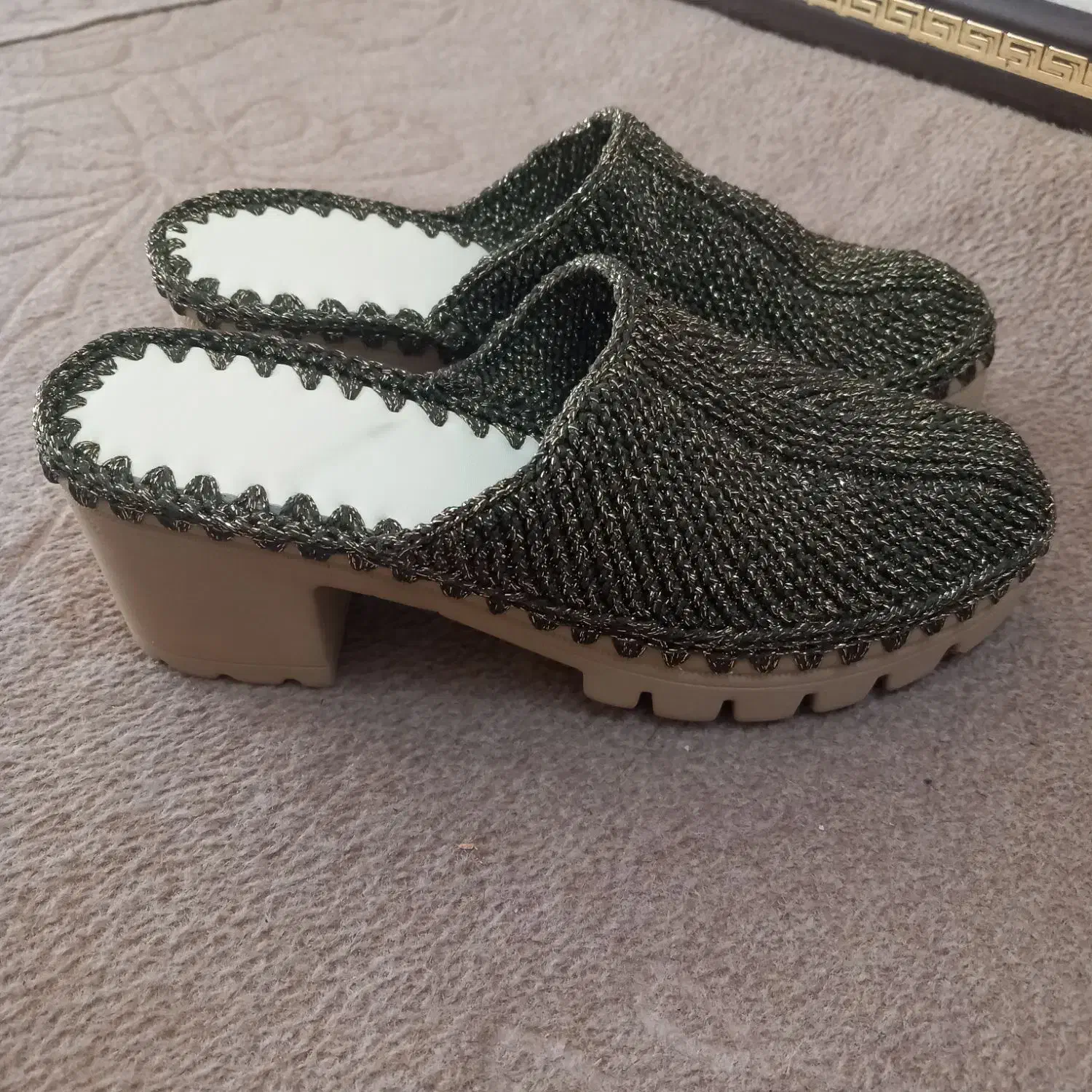 دمپایی بافتنی زیبا|کیف، کفش، کمربند|بروجرد, |دیوار