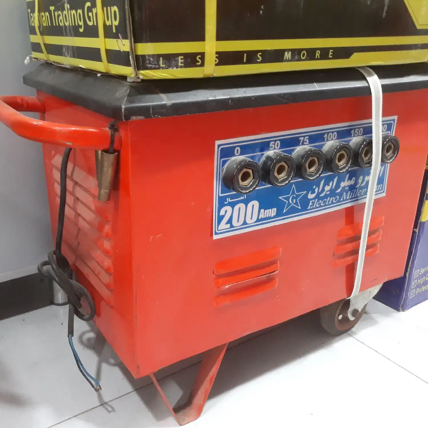 موتور جوش بزرگ و قدیمی|ماشین‌آلات صنعتی|دوگنبدان, |دیوار