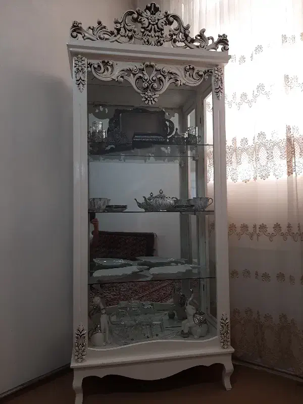 بوفه چوبی در حد نو|بوفه، ویترین، کنسول|شوط, |دیوار