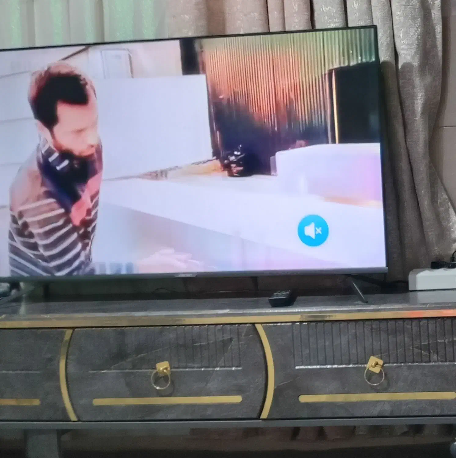 آینه کنسول با میز تلویزیون|بوفه، ویترین، کنسول|شهریار, شهرک بهاران (ویره)|دیوار