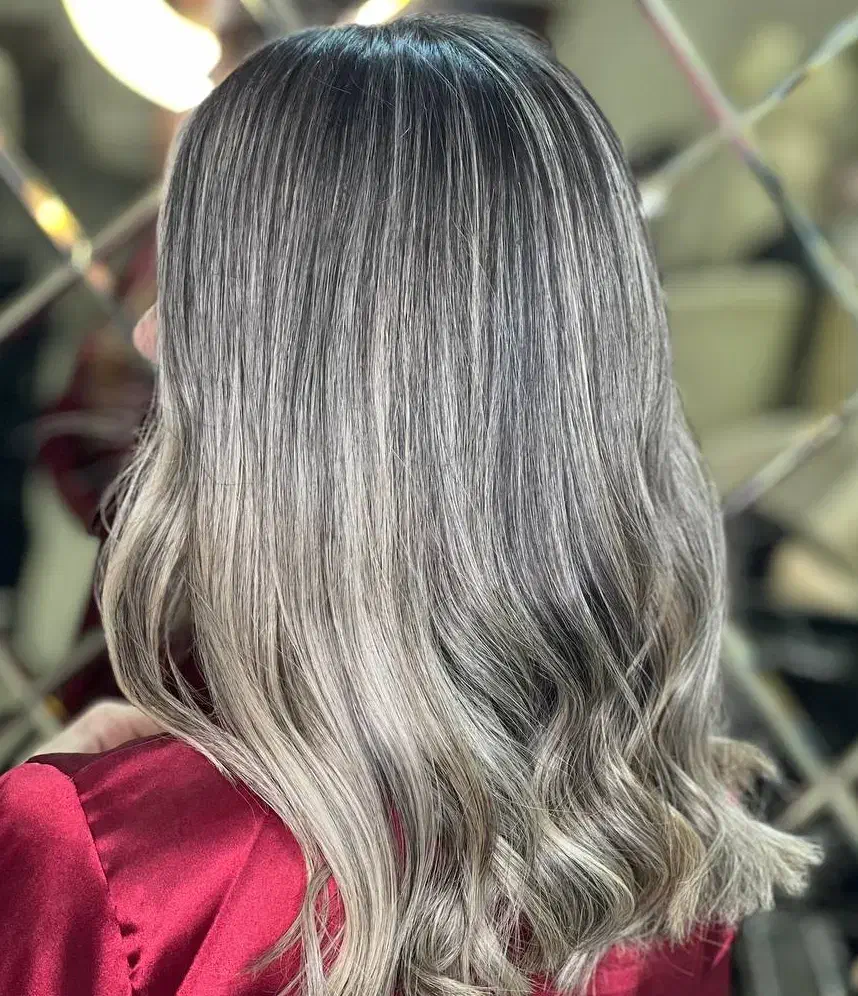 رنگ و لایت مو آف 50%|خدمات آرایشگری و زیبایی|رشت, استقامت ۱|دیوار