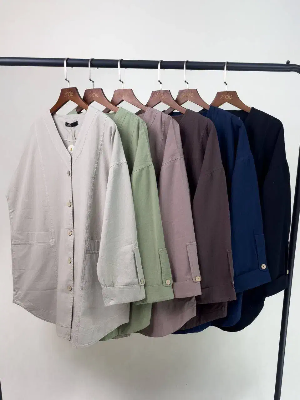 مانتو ‌لنین|لباس|مشگین شهر, |دیوار