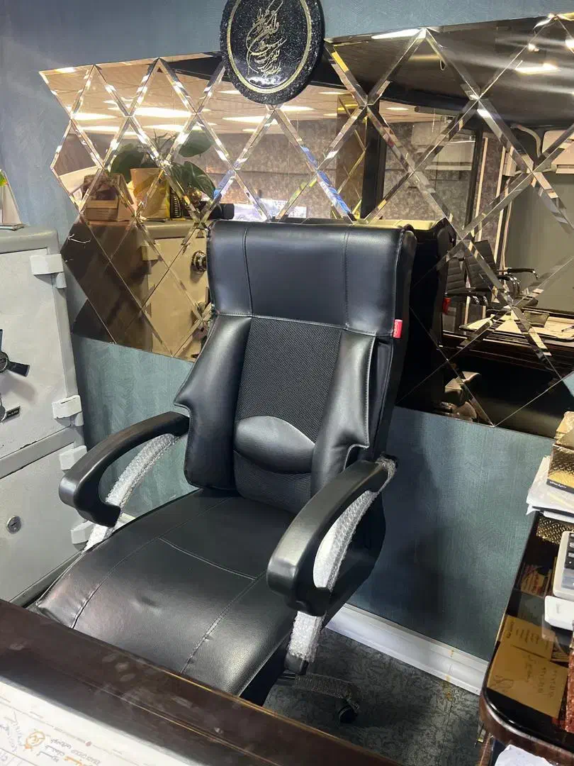 صندلی مدیریت|مبلمان اداری|رشت, گلباغ نماز|دیوار